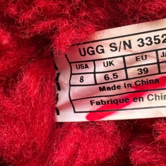 UGG Mini Bailey Button Shearling Short Boots Fur  Red Leather 8 Winter Cozy Warm - Picture 13 of 14